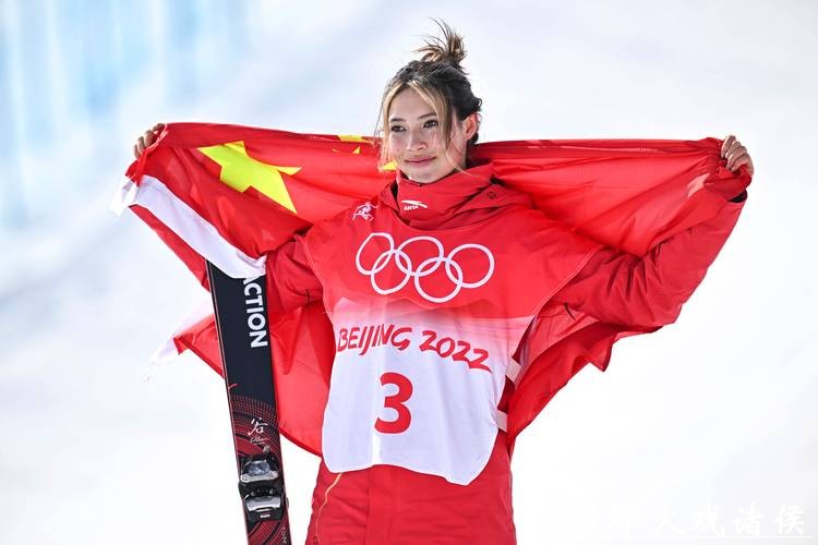 世界杯个人第20冠!谷爱凌夺得滑雪坡面障碍技巧冠军 世界杯个人第20冠!谷爱凌夺得滑雪坡面障碍技巧冠军